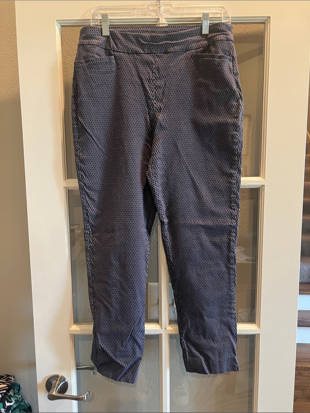 Chico's Textured Navy Cropped Ankle Pants